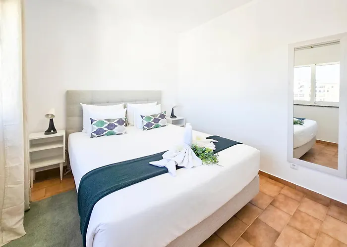 Panorama Rocha Serenity Apartament *